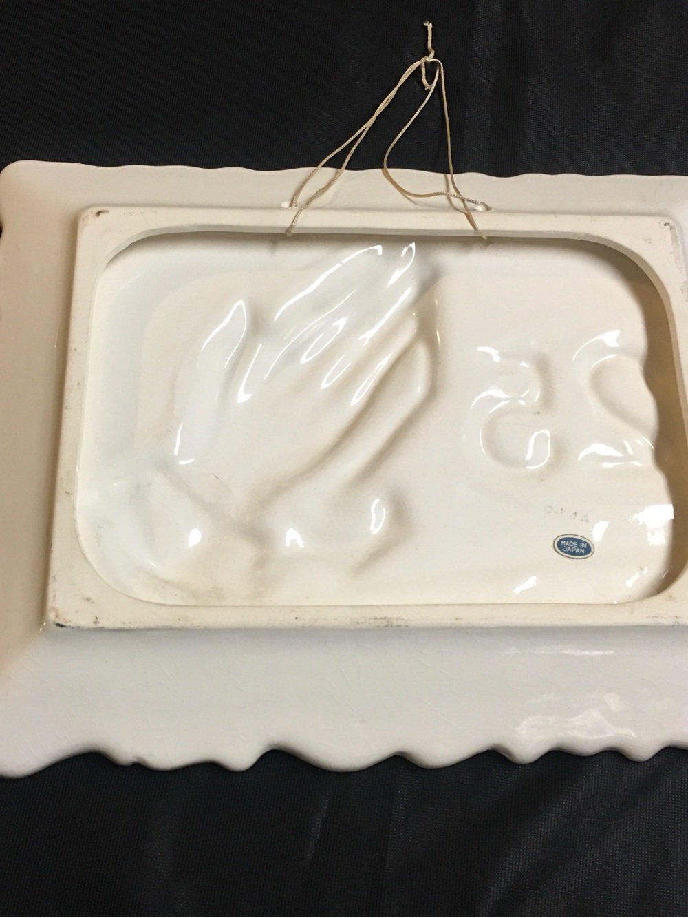 25th Anniversary Ceramic Plaque with Praying Hands - White & Tan - Picture 8 of 10